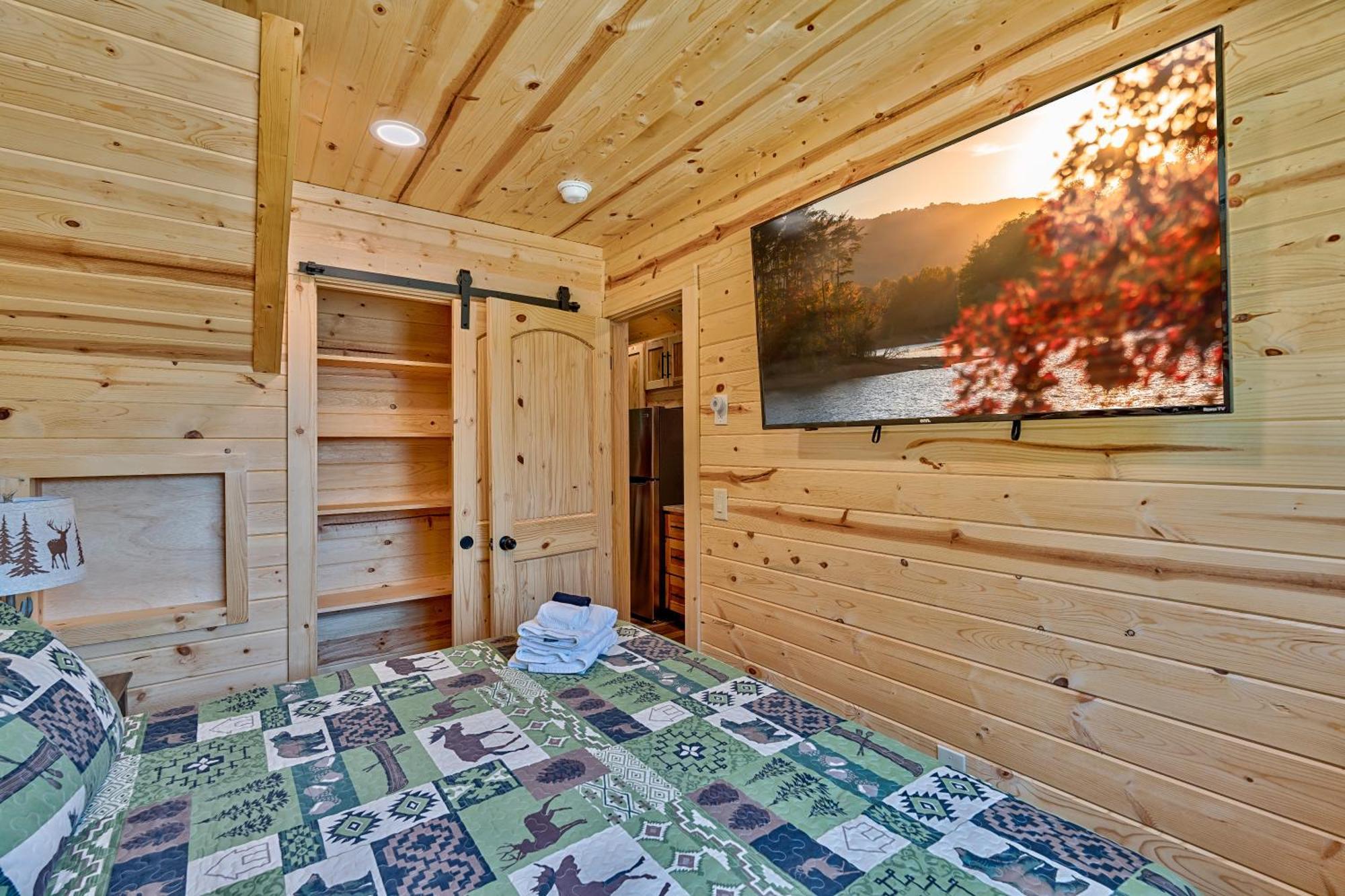 Retreat On The Lake Hiawassee Bagian luar foto