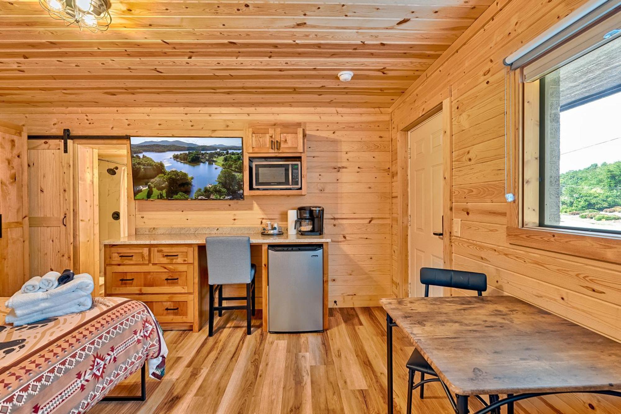 Retreat On The Lake Hiawassee Bagian luar foto