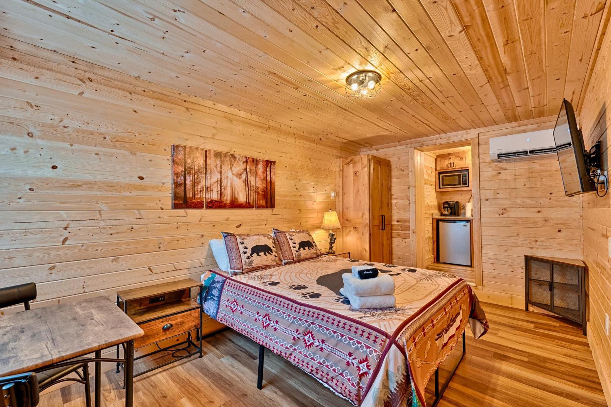 Retreat On The Lake Hiawassee Bagian luar foto